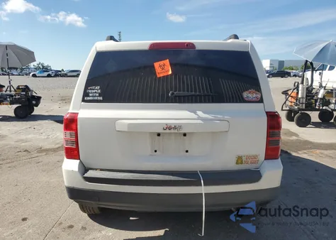 2014 Jeep Patriot Sport z USA, uszkodzony, nr VIN 1C4NJPBBXED894230